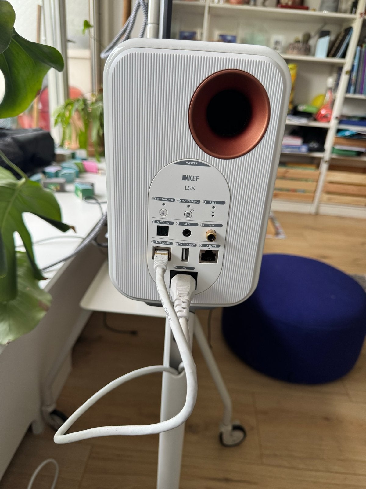 KEF LSX Speakers + Standaarden (Wit), Ophalen, Inclusief standaarden, Overige typen, Zo goed als nieuw