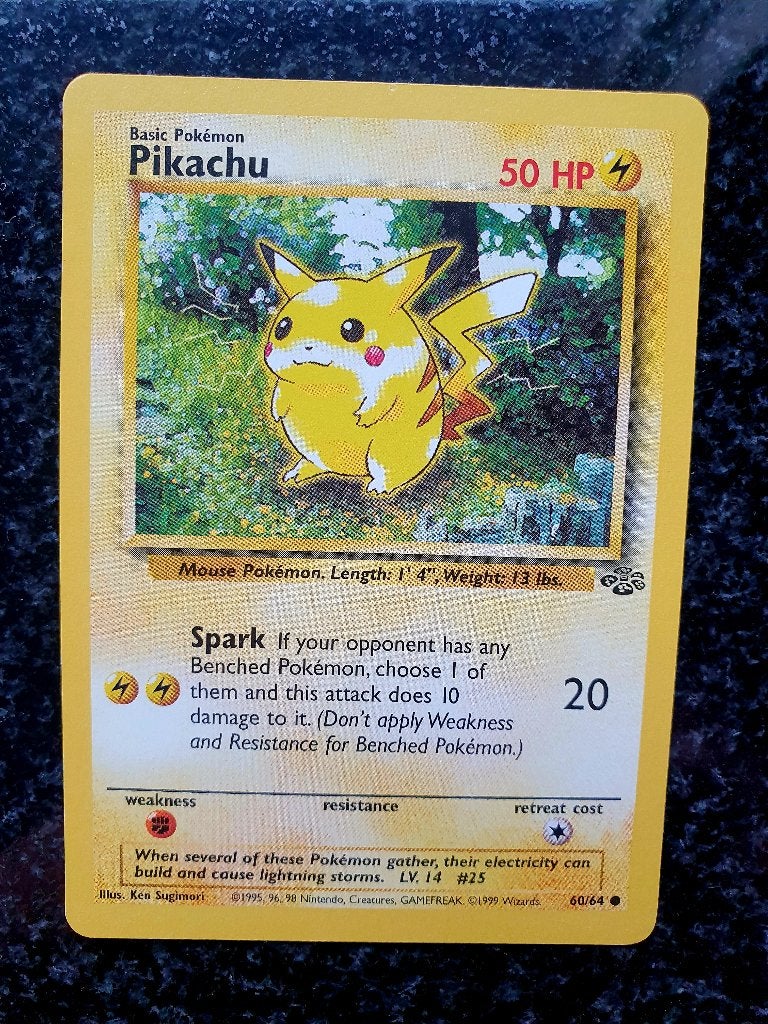 Pokemon Pikachu, Ophalen of Verzenden, Zo goed als nieuw, Losse kaart