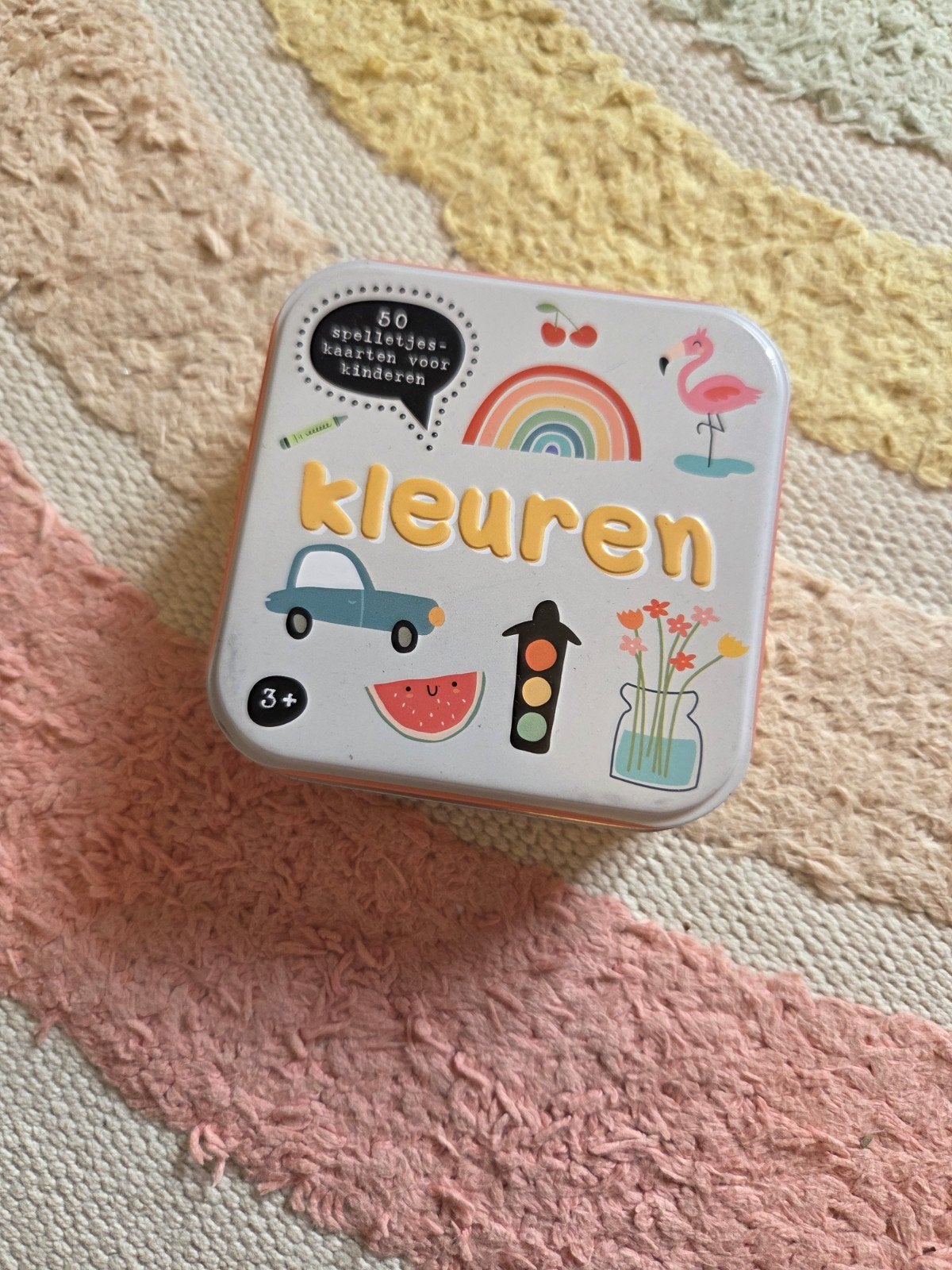 Kleuren spel Hema vragenspel in metalen blik
Leuk als reissp, Ophalen of Verzenden, Gebruikt, Taal en Lezen
