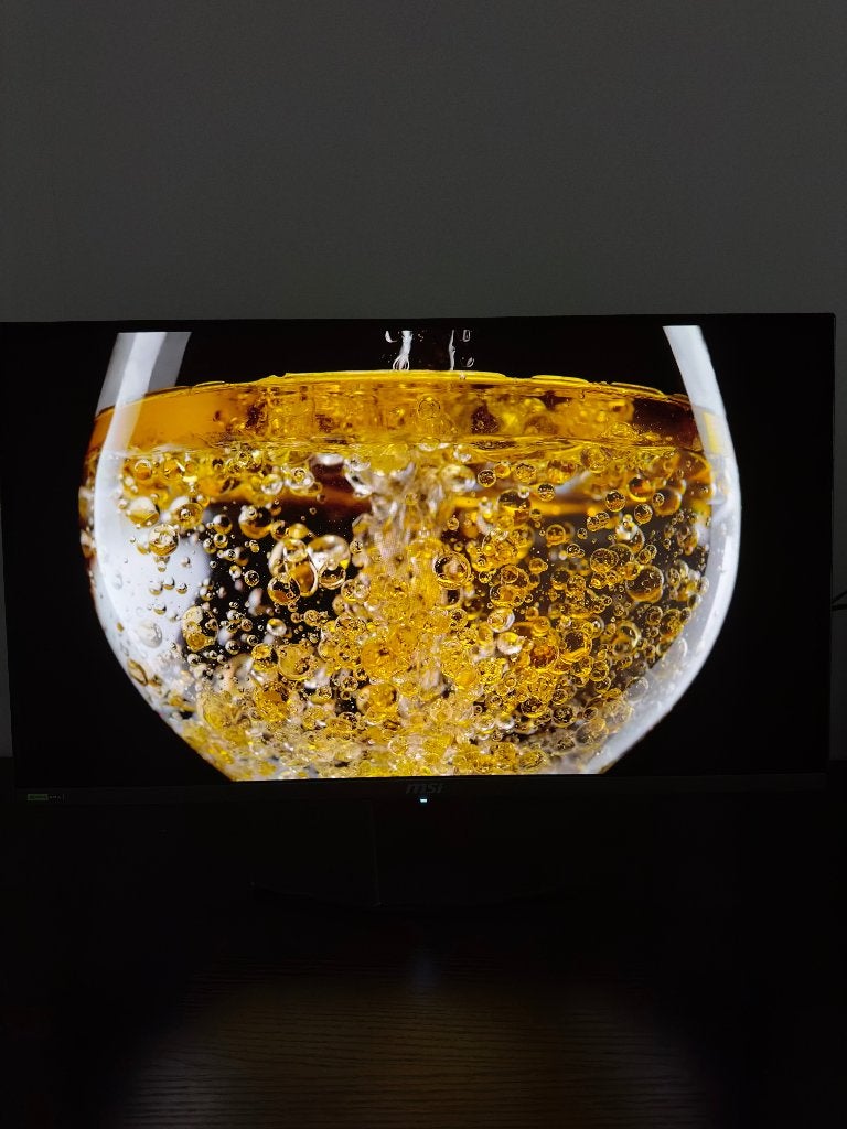 Foto 4 van MSI MPG 272URX QD-OLED 4K UHD 240hz 0.03ms