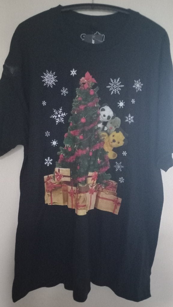 Kerst T-shirt met kerstboom en Sooty & Sweep, Earth Positive, Zwart, Ophalen of Verzenden, Maat 56/58 (XL)