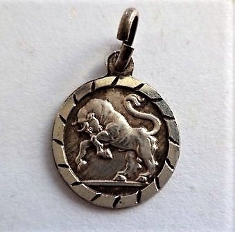 Vintage zilveren hangertje Sterrenbeeld Stier, 925, Ophalen of Verzenden, Zo goed als nieuw, Kruis of Symbool, Zilver