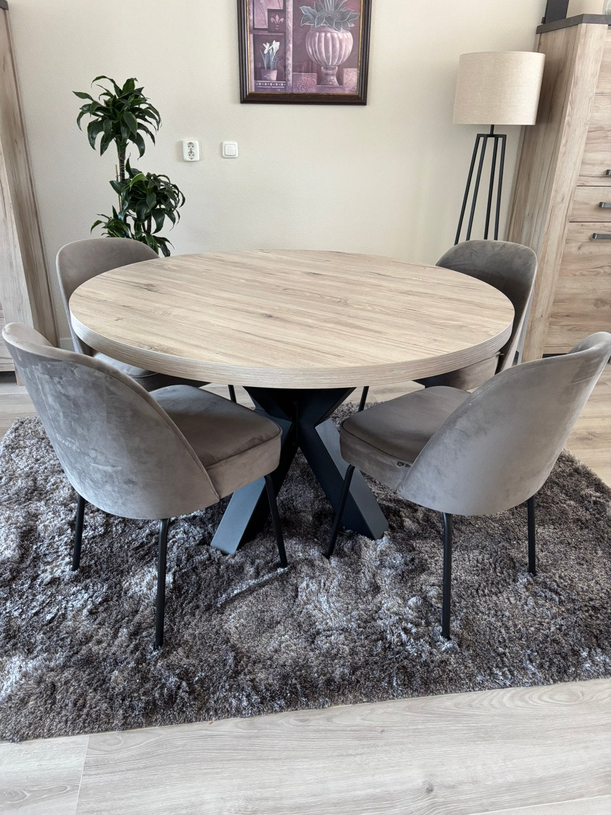 Eettafel met stalen poot, Huis en Inrichting, Tafels | Eettafels, Ophalen, Rond, Zo goed als nieuw, 100 tot 150 cm