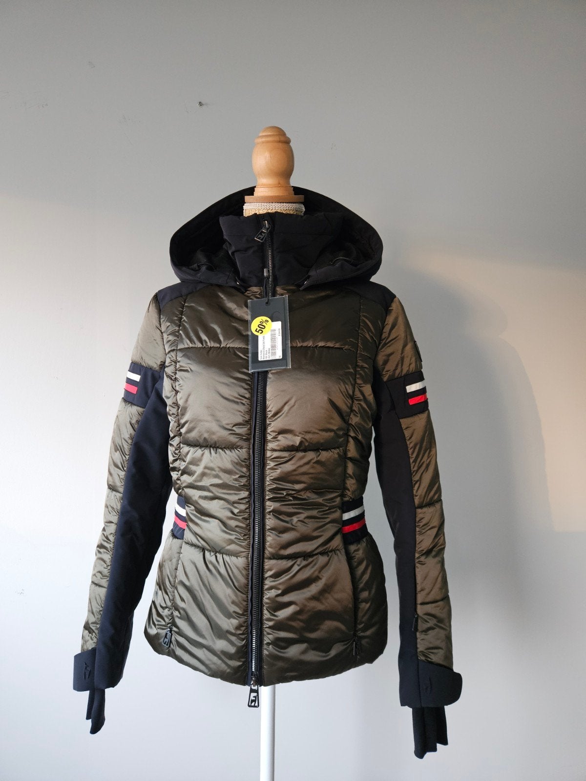 Toni Sailer Nana Splendit Olive maat 36, Nieuw, Ophalen of Verzenden, Jack, Maat 36 (S)