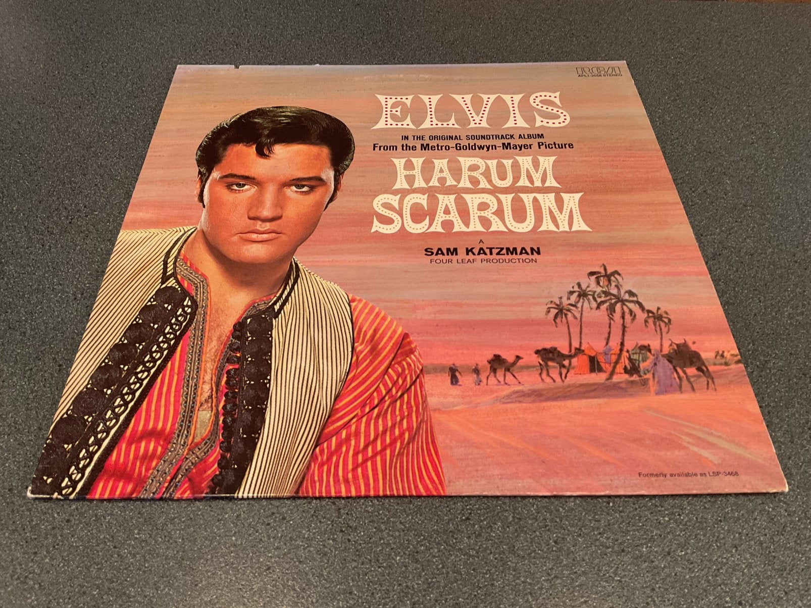 Elvis Presley - Harum Scarum Vinyl LP Soundtrack, Ophalen of Verzenden, Gebruikt, 12 inch