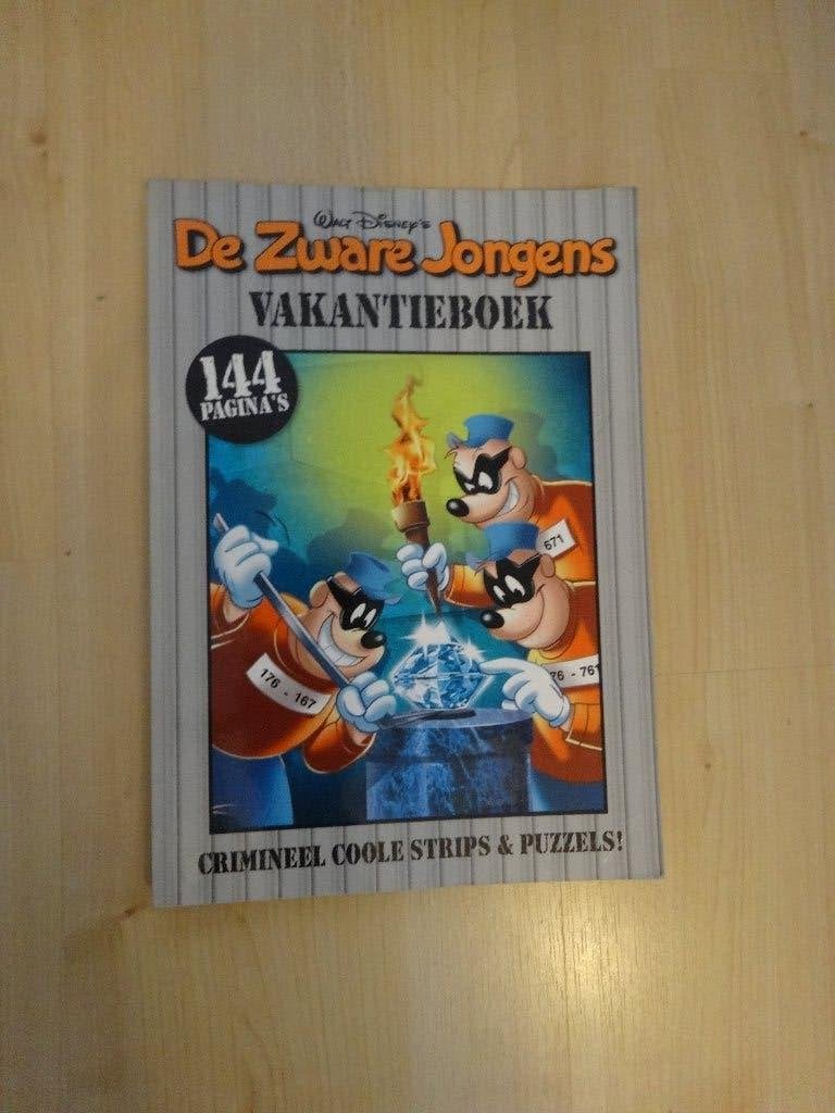 Zware jongens vakantieboek 2011, Eén stripboek, Ophalen of Verzenden, Zo goed als nieuw