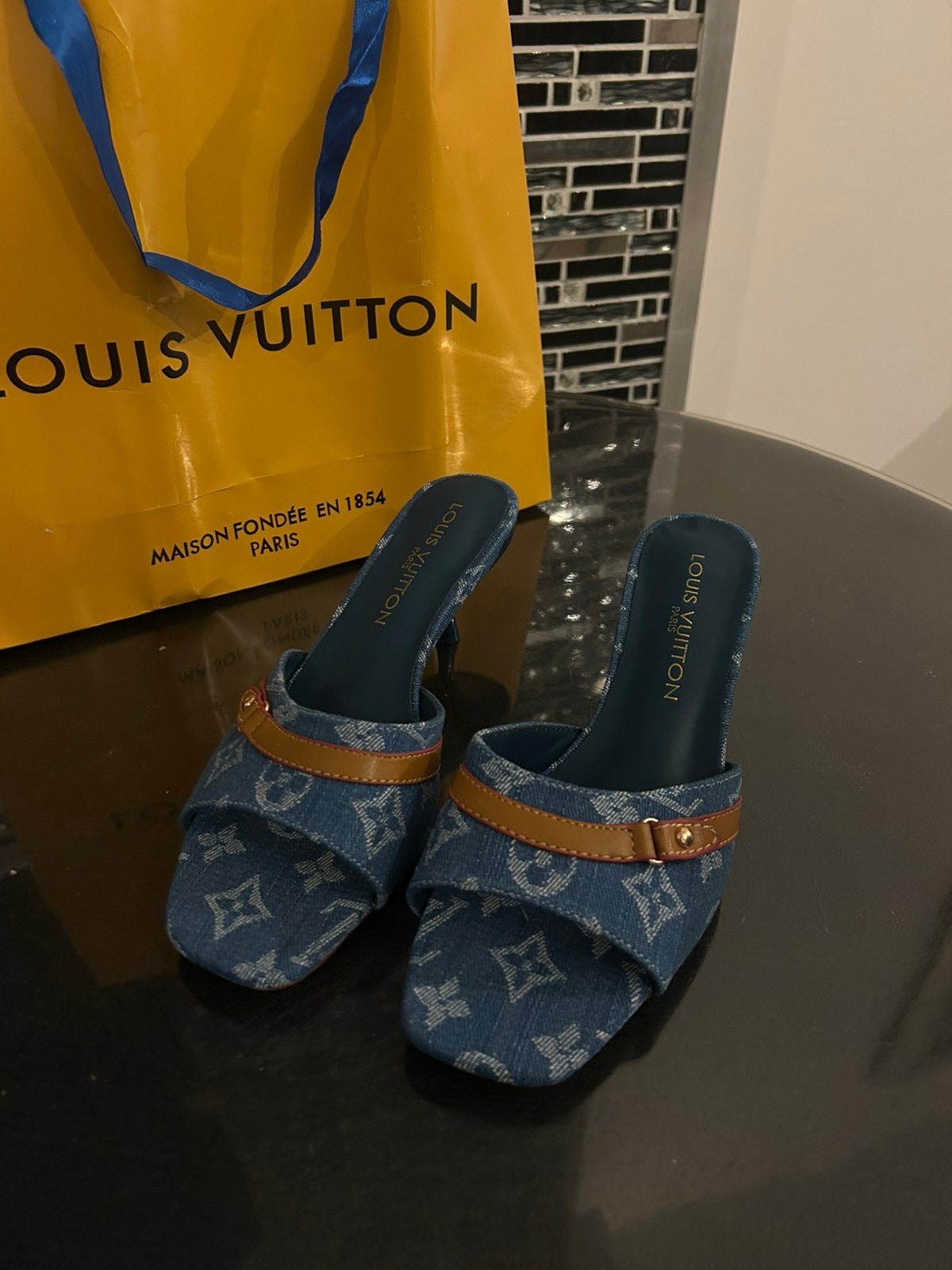 LV 6am mule, Schoenen met lage hakken, Nieuw, Verzenden, Blauw