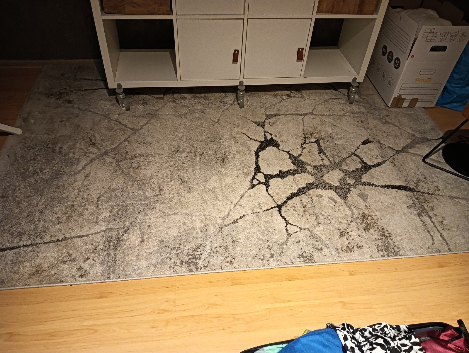Modern Vloerkleed Grijs/Zwart 1.60 x 2.30m, Ophalen, Gebruikt, 150 tot 200 cm, 200 cm of meer