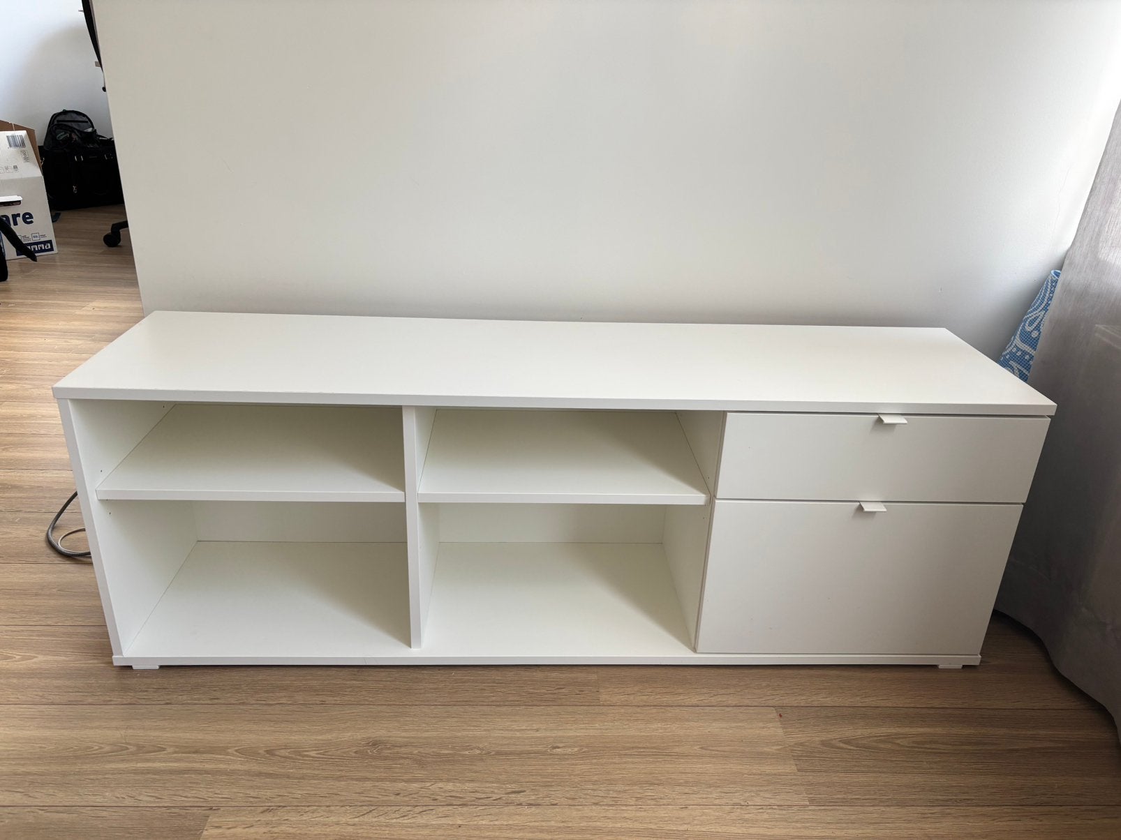 Vihals TV cabinet, Ophalen, 150 tot 200 cm, Zo goed als nieuw, Minder dan 100 cm