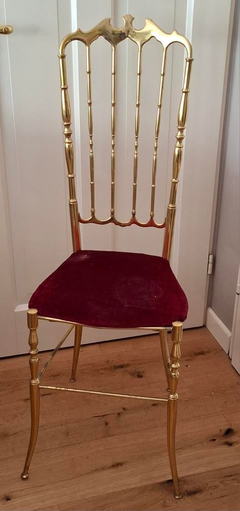Gouden stoel met rood fluwelen zitting, Antiek en Kunst, Ophalen of Verzenden