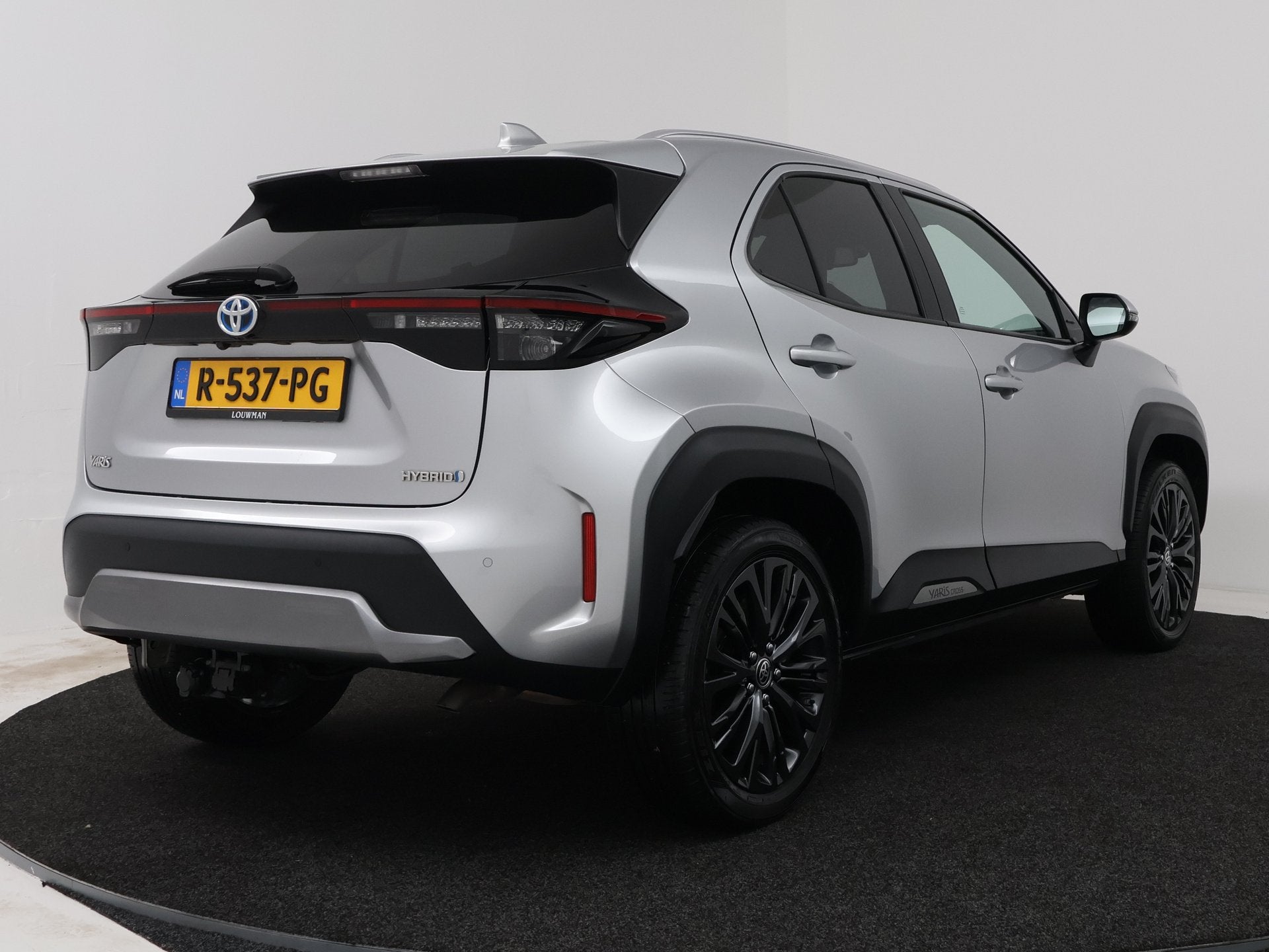 Toyota Yaris Cross 1.5 Hybrid Adventure | Navigatie | JBL |, Gebruikt, Automatische klimaatregeling, Bedrijf, Hybride Elektrisch/Benzine
