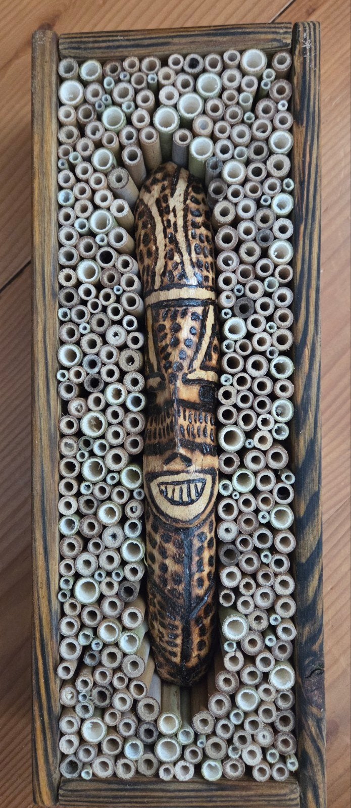 bijenhotel met Ethiopisch masker, Ophalen of Verzenden, Nieuw