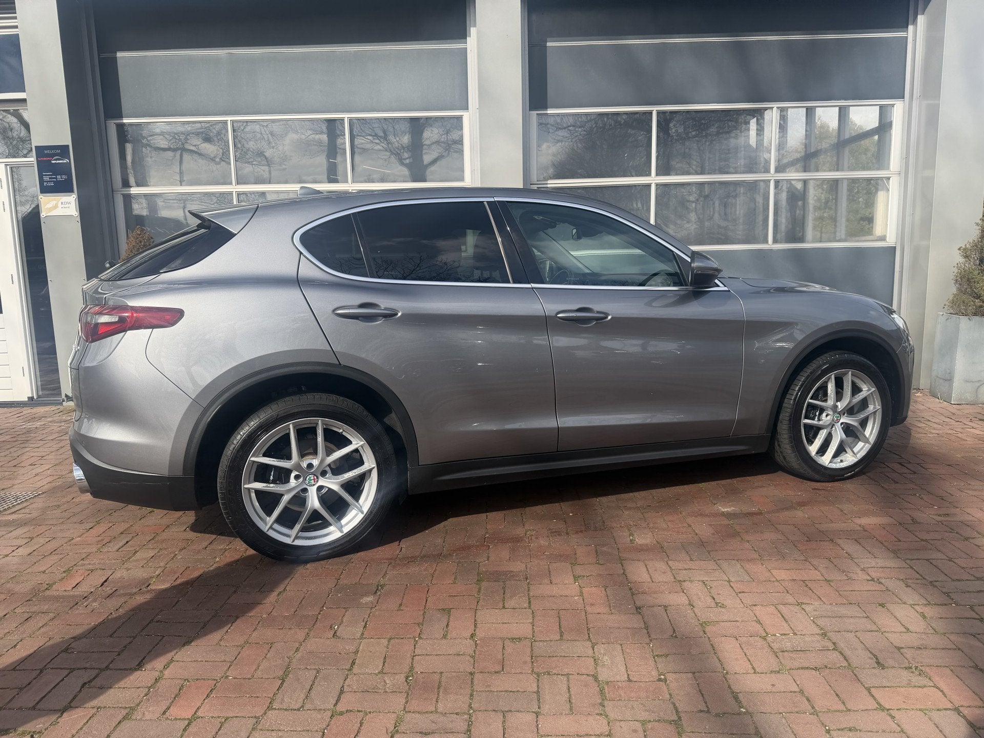 Alfa Romeo Stelvio 2.0 T AWD Veloce AWD Super First Edition, Auto's, Alfa Romeo, Automaat, Dealer onderhouden, 4 cilinders, Leder