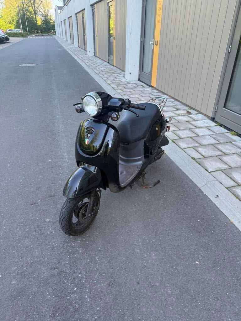 Scooter btc milano compressie stuk, Fietsen en Brommers, Scooters | Overige merken, Zo goed als nieuw, Benzine, Ophalen