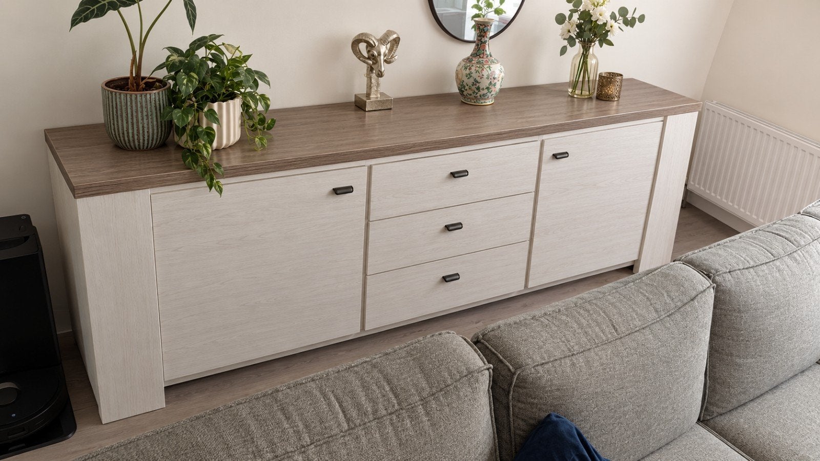 Stijlvol dressoir met lades en deuren Lynn, Met lade(s), Ophalen of Verzenden, Zo goed als nieuw, 200 cm of meer