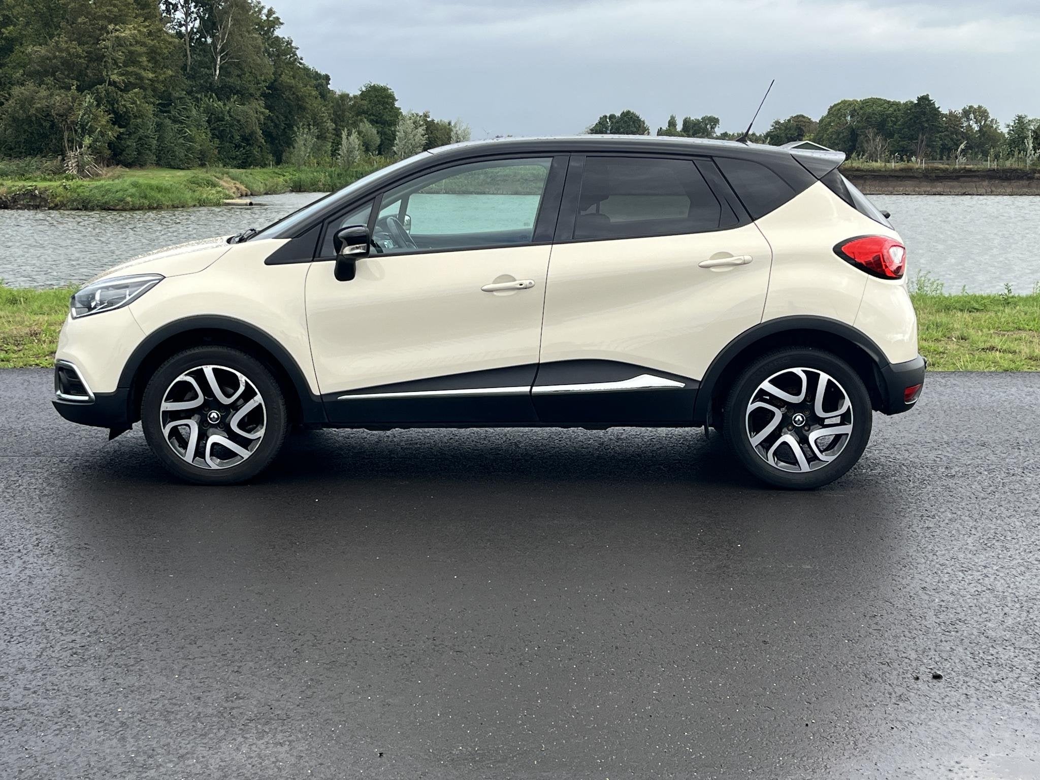 Renault Captur 1.2 TCe Xmod Clima, cruise, stoelverwarming,, Auto's, Euro 6, 4 cilinders, Wit, Leder