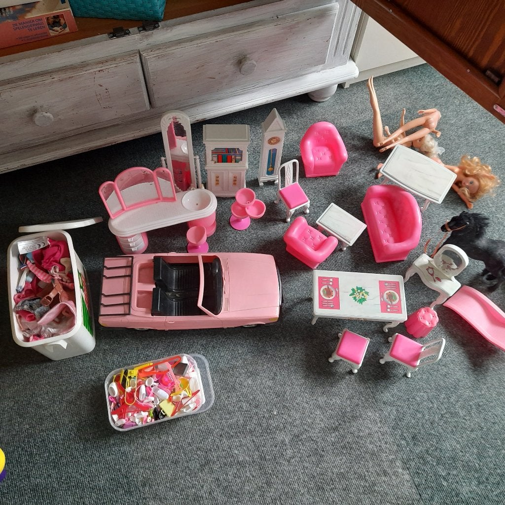 Poppenmeubels voor barbie,auto enz., Ophalen, Gebruikt, Toebehoren