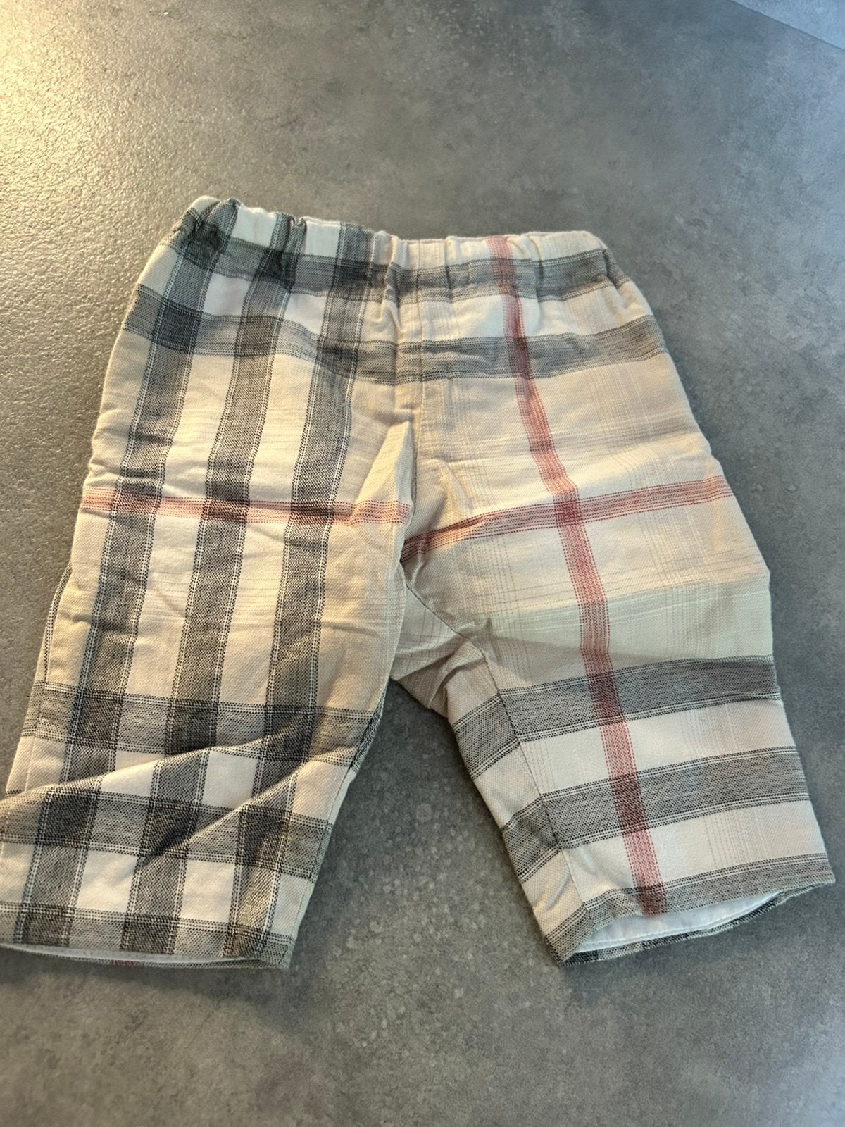 Burberry broekje maat 62, Kinderen en Baby's, Ophalen of Verzenden, Zo goed als nieuw, Jongetje of Meisje, Broekje