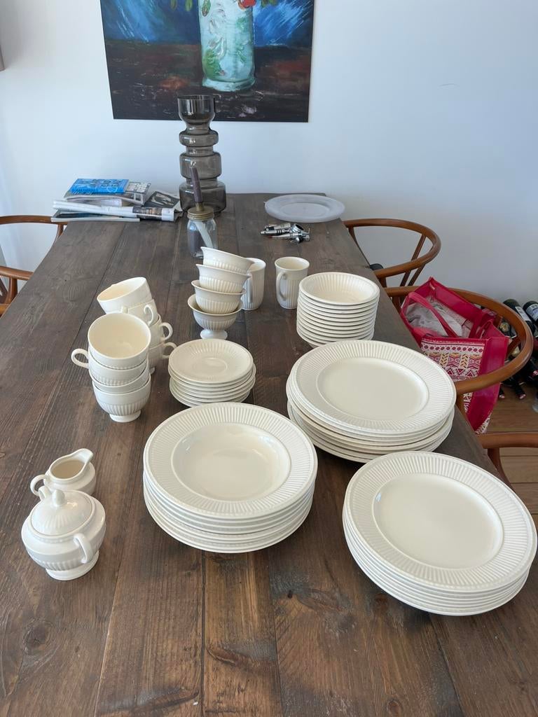 Wedgewood Edme servies; in 1 koop, Huis en Inrichting, Keuken | Servies, Ophalen, Aardewerk, Wedgwood, Bord(en)