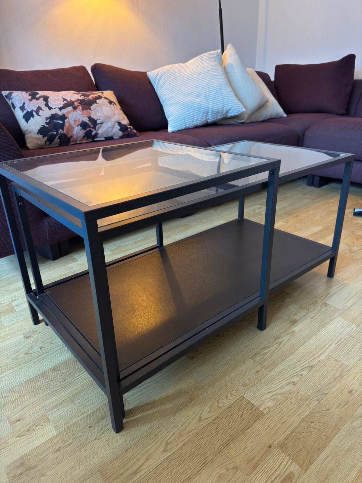 Ikea VITTSJÖ Bijzettafel set zwartbruin/glas, Ophalen, Gebruikt, 50 tot 100 cm, Glas
