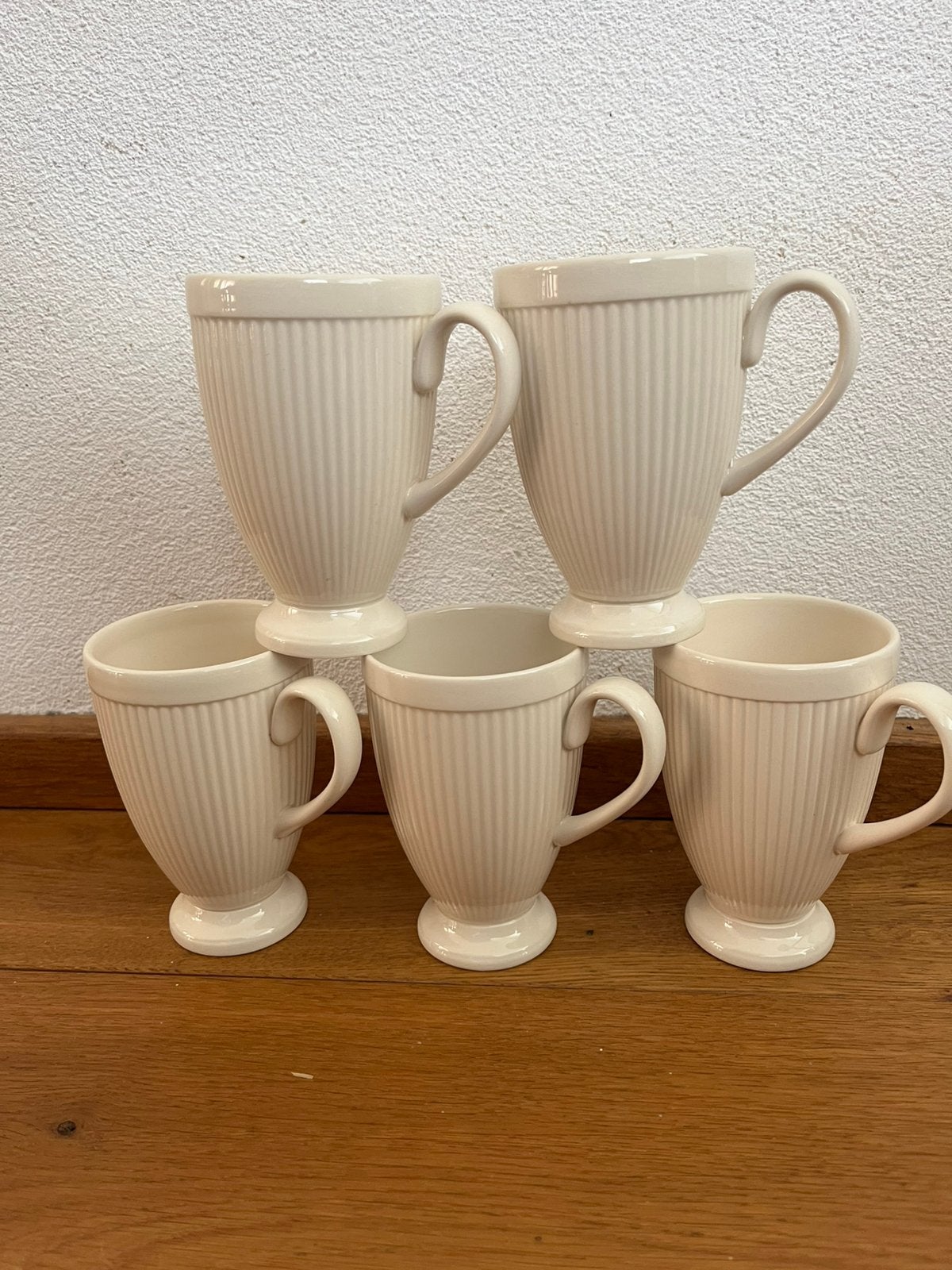 5 x mok op voet Windsor Wedgwood, Huis en Inrichting, Keuken | Servies, Verzenden, Zo goed als nieuw, Wedgwood, Kop(pen) en/of Schotel(s)