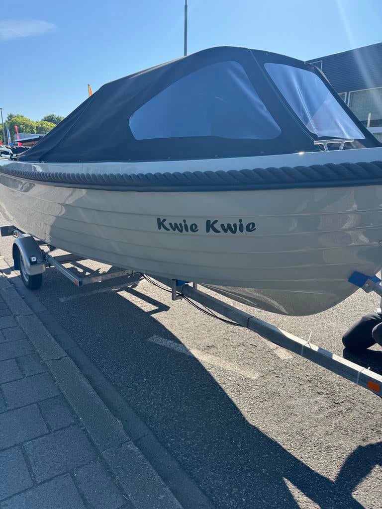 Mooie Maas sloep 570 met 20pk uit 2024 - Zo goed als nieuw!, Ophalen, 10 tot 30 pk, Binnenboordmotor, Zo goed als nieuw