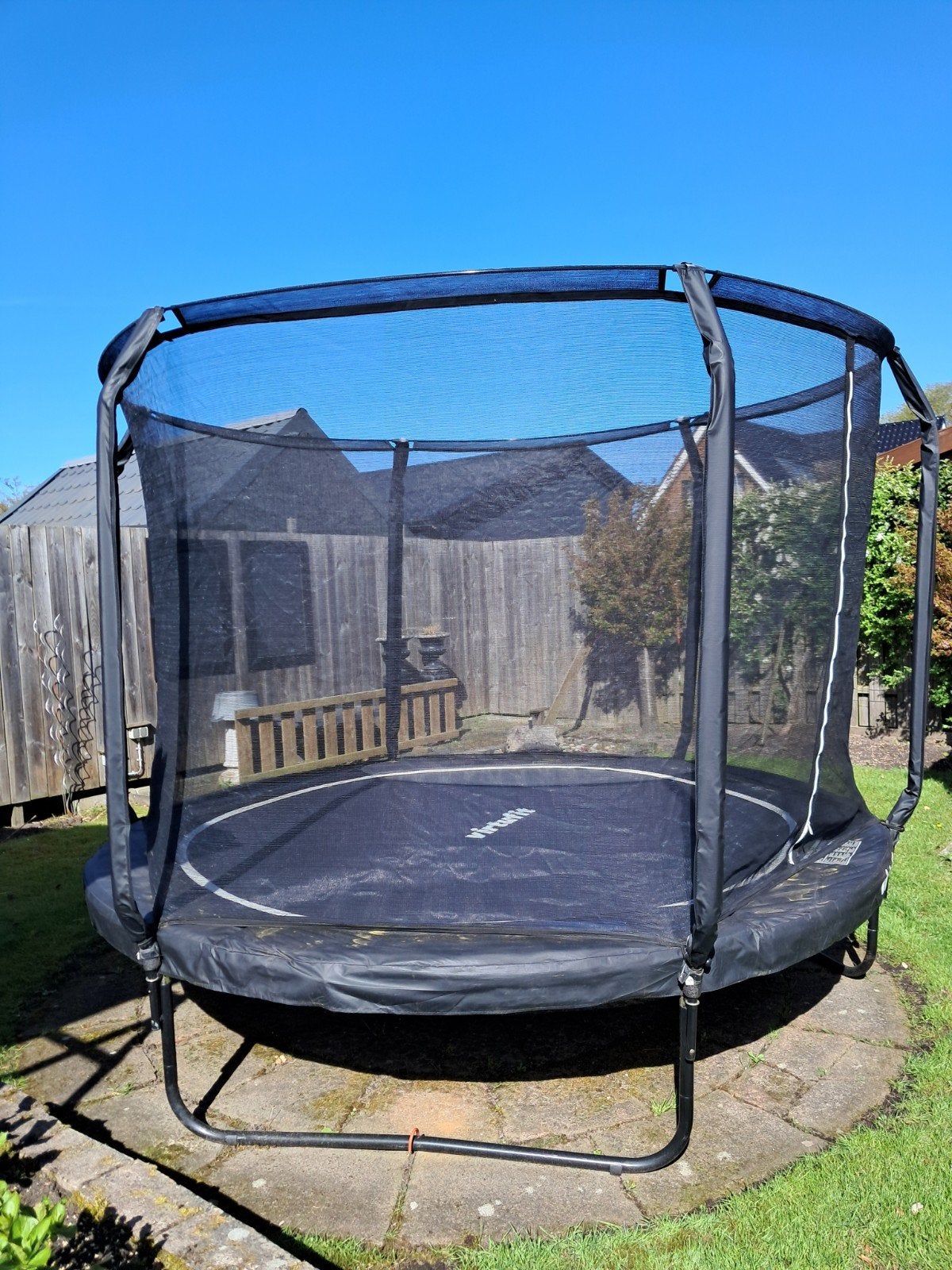 Trampoline VirtuFit 3.05m met veiligheidsnet en trapje, Ophalen, Zo goed als nieuw