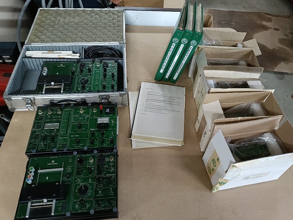 Neutric autio testapparatuur, Ophalen, Gebruikt, Geluid