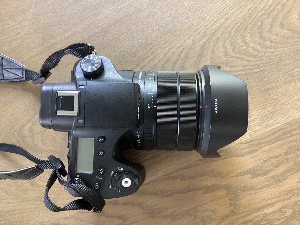 Sony DSC-RX10 IV (RX10M4), Audio, Tv en Foto, Fotocamera's Digitaal, Ophalen, Lensdop, Zo goed als nieuw, Sony
