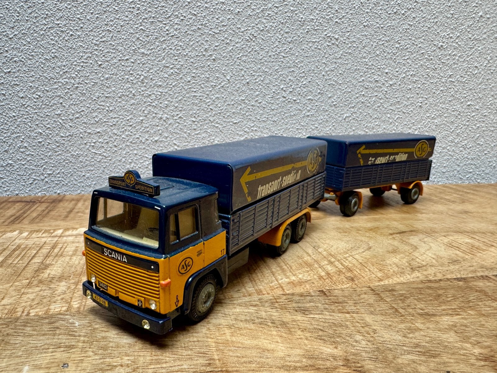 Tekno Scania 140 V8 ASG huifcombi, Ophalen of Verzenden, Gebruikt, Bus of Vrachtwagen, Tekno