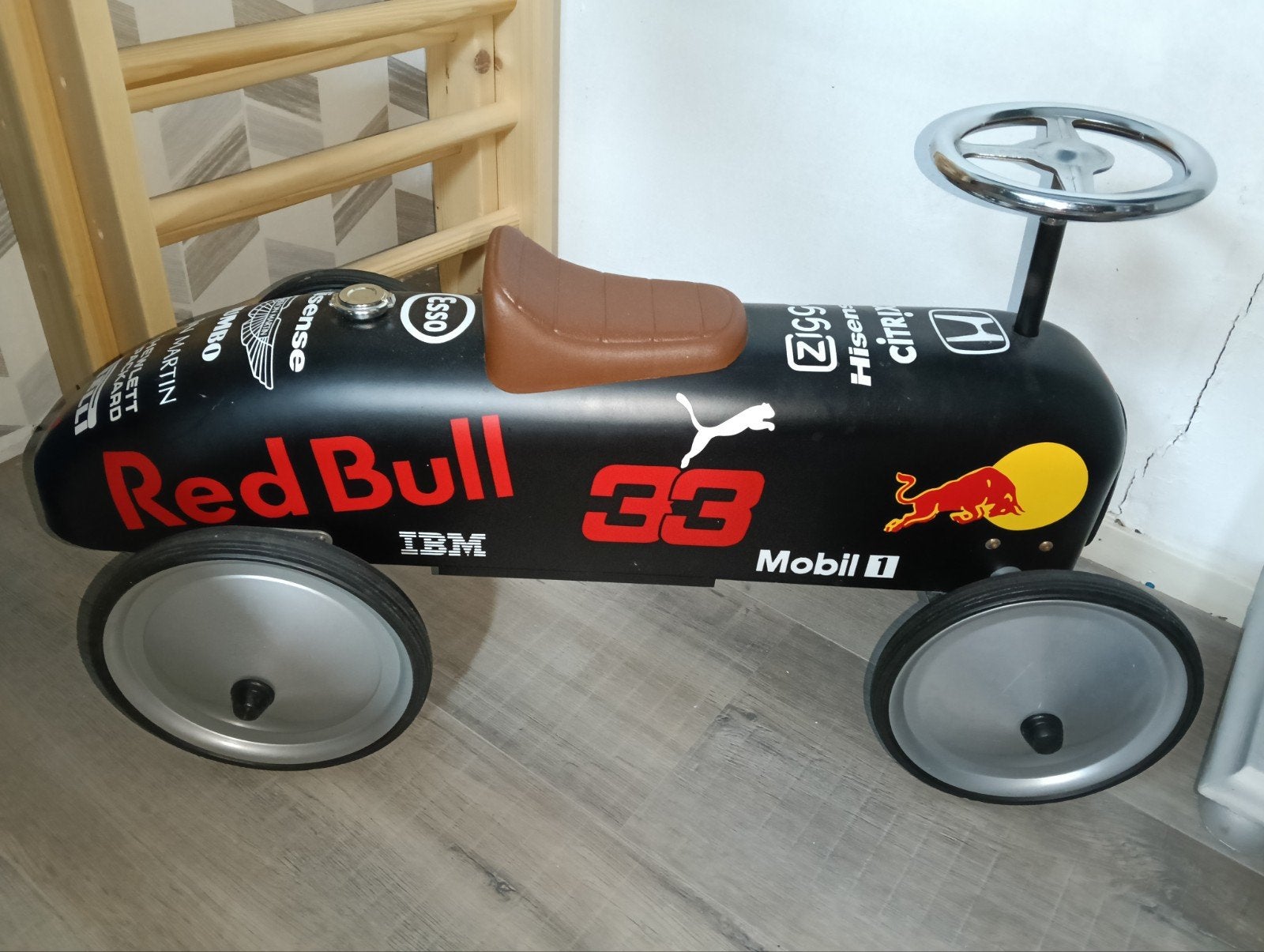 Prachtige Loopauto Red Bull Racing F1, Ophalen, Zo goed als nieuw, Loopvoertuig