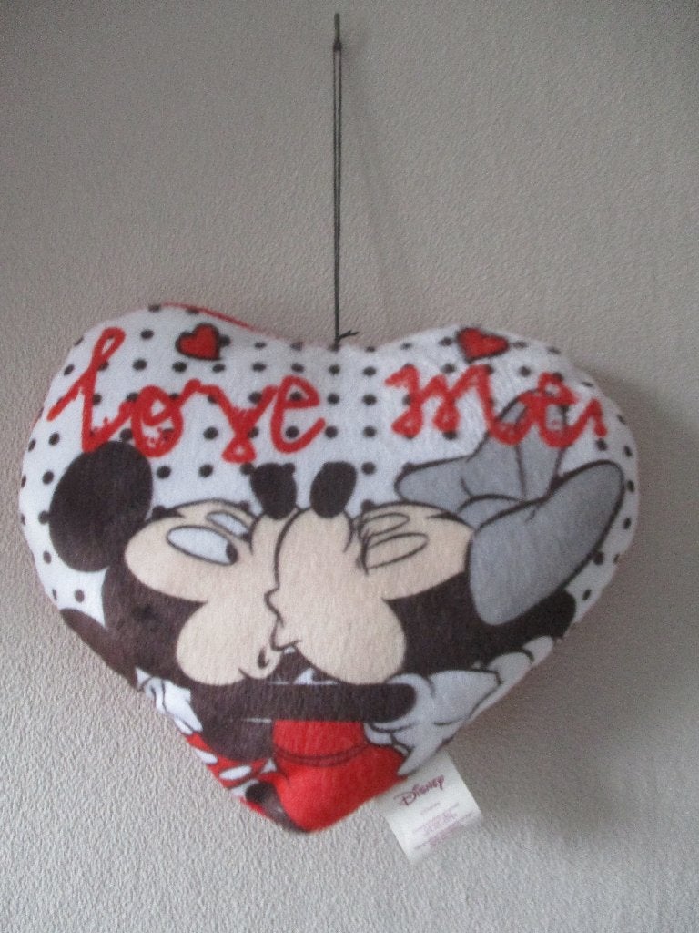 Disney Mickey & Minnie Mouse hartvormig knuffeltje 'Love Me', Ophalen of Verzenden, Mickey Mouse, Zo goed als nieuw, Overige typen