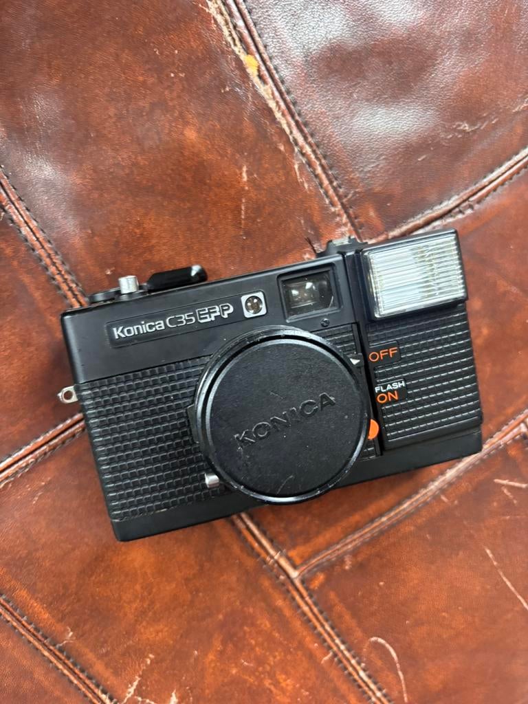 Konica C35, Audio, Tv en Foto, Fotocamera's Analoog, Ophalen of Verzenden, Zo goed als nieuw, Compact, Konica