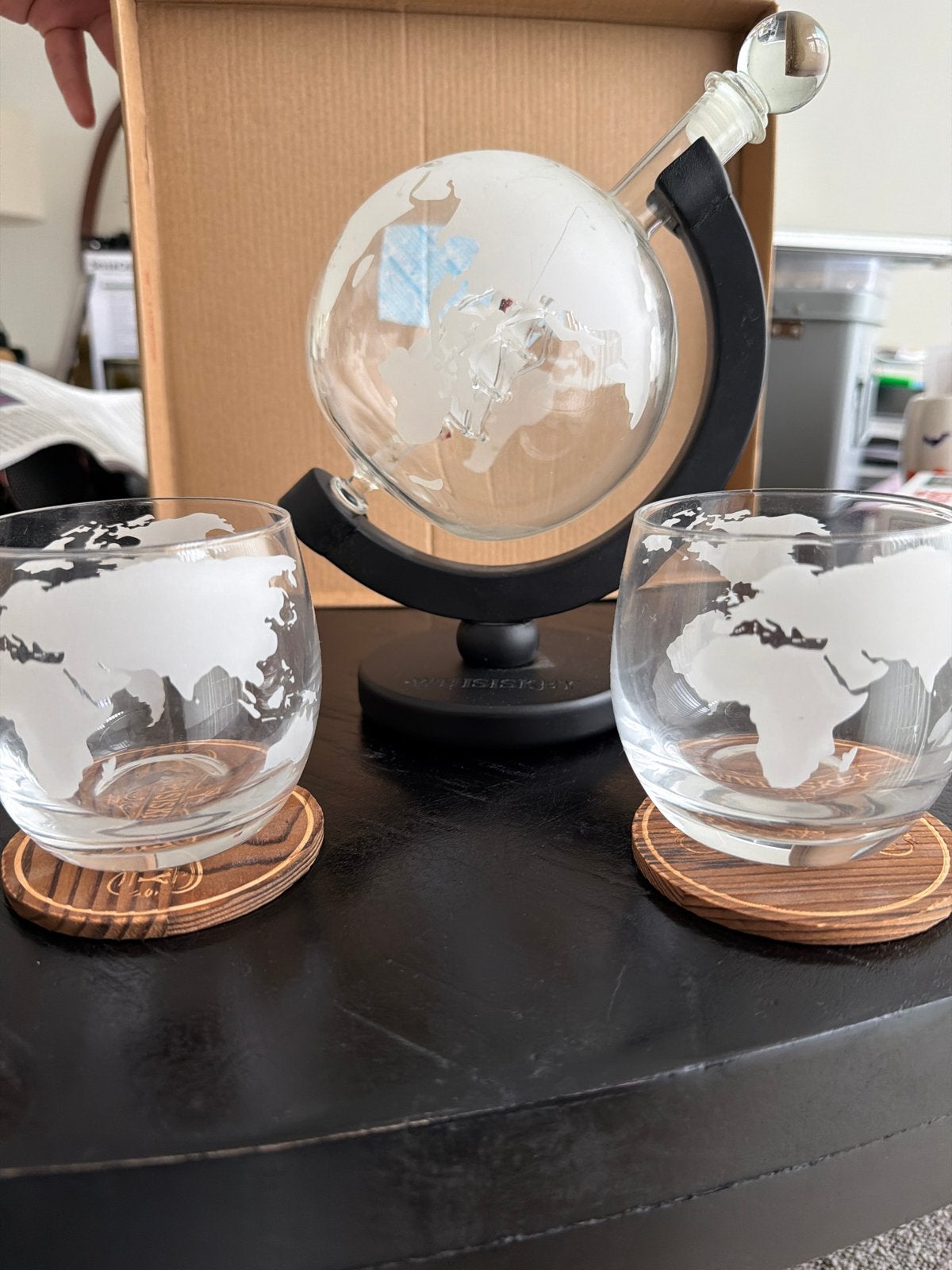 Glazen karaf en glazen met wereldkaart design, Ophalen of Verzenden, Zo goed als nieuw, Glas, Modern