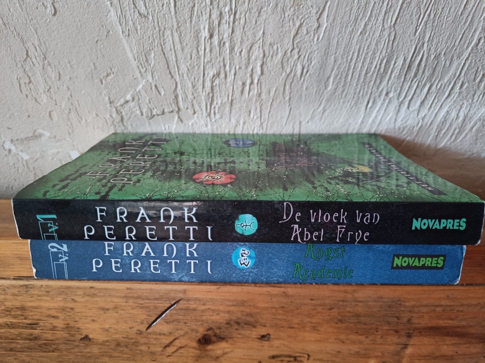 2 Delige serie:  Het Veritas project., Ophalen of Verzenden, Zo goed als nieuw