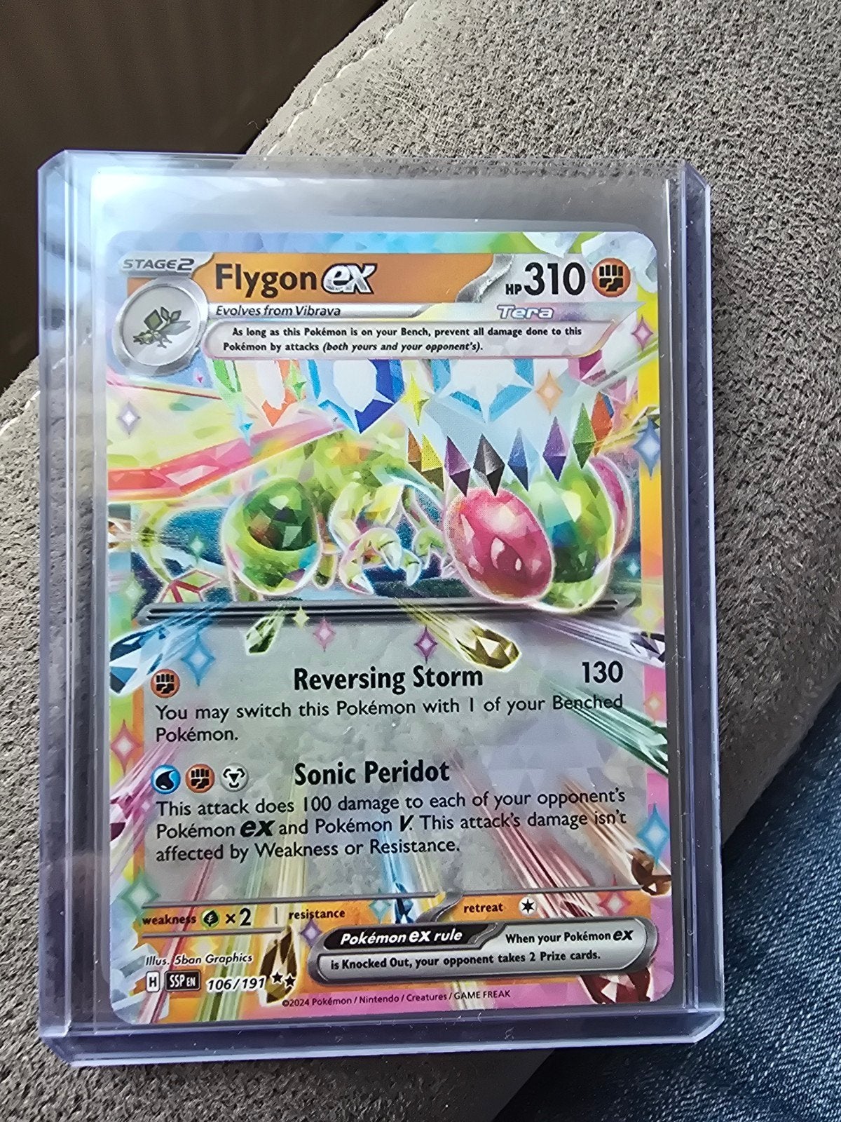 Flygon ex Tera Pokémon Kaart (SSP EN 106/197), Ophalen of Verzenden, Zo goed als nieuw, Losse kaart, Foil