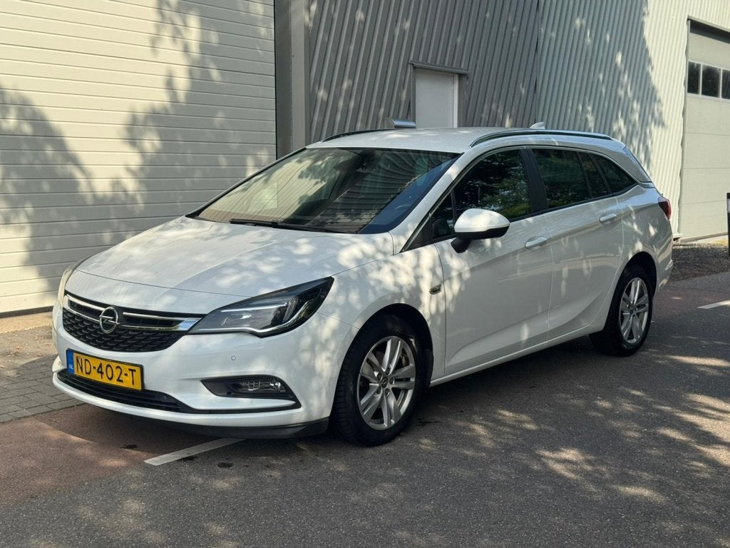 Opel Astra Sports Tourer 1.6 CDTI Business+ (bj 2016), Gebruikt, Euro 6, 4 cilinders, Wit