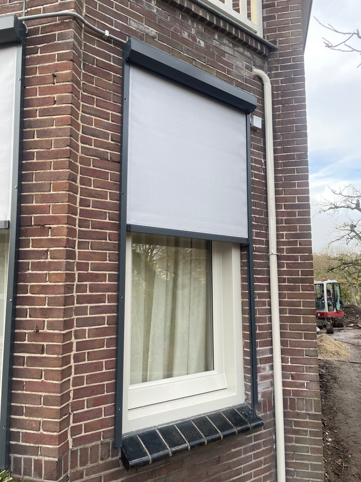 Screen met somhy motor grijs, Tuin en Terras, Zonneschermen, 150 tot 300 cm, Ophalen, Zo goed als nieuw, Minder dan 250 cm
