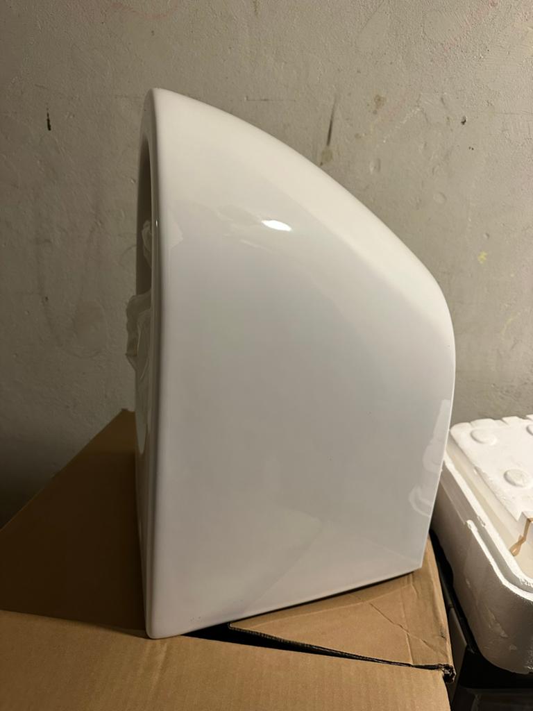 Nieuw wandcloset wit incl. Wc bril, Ophalen, Nieuw, Toilet