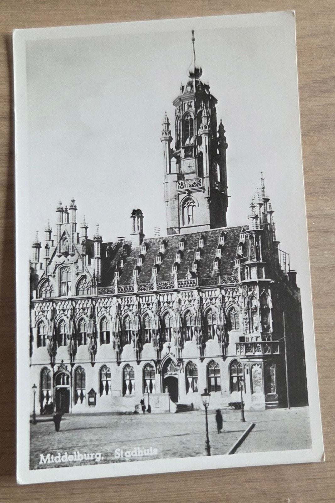 Oude Ansichtkaart Middelburg Stadhuis - Augustus 1951, Ophalen of Verzenden