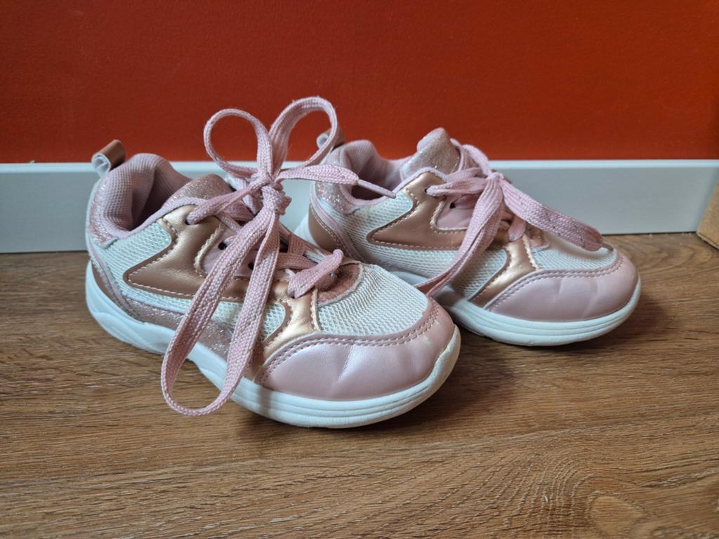 Roze glitter sneakers maat 27, Kinderen en Baby's, Kinderkleding | Schoenen en Sokken, Gebruikt, Meisje, Schoenen, Ophalen of Verzenden
