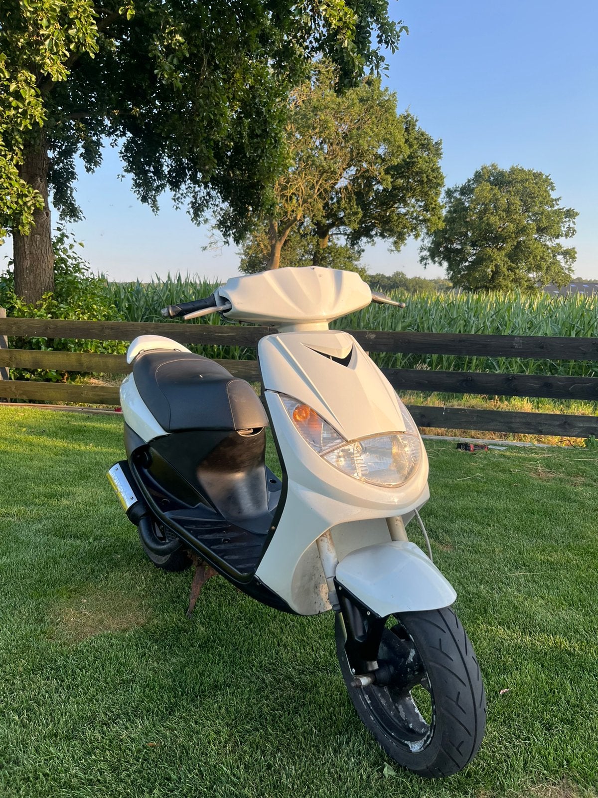 Vivacity 50cc brom, Fietsen en Brommers, Scooters | Peugeot, Ophalen, Zo goed als nieuw, Tweetakt, Vivacity