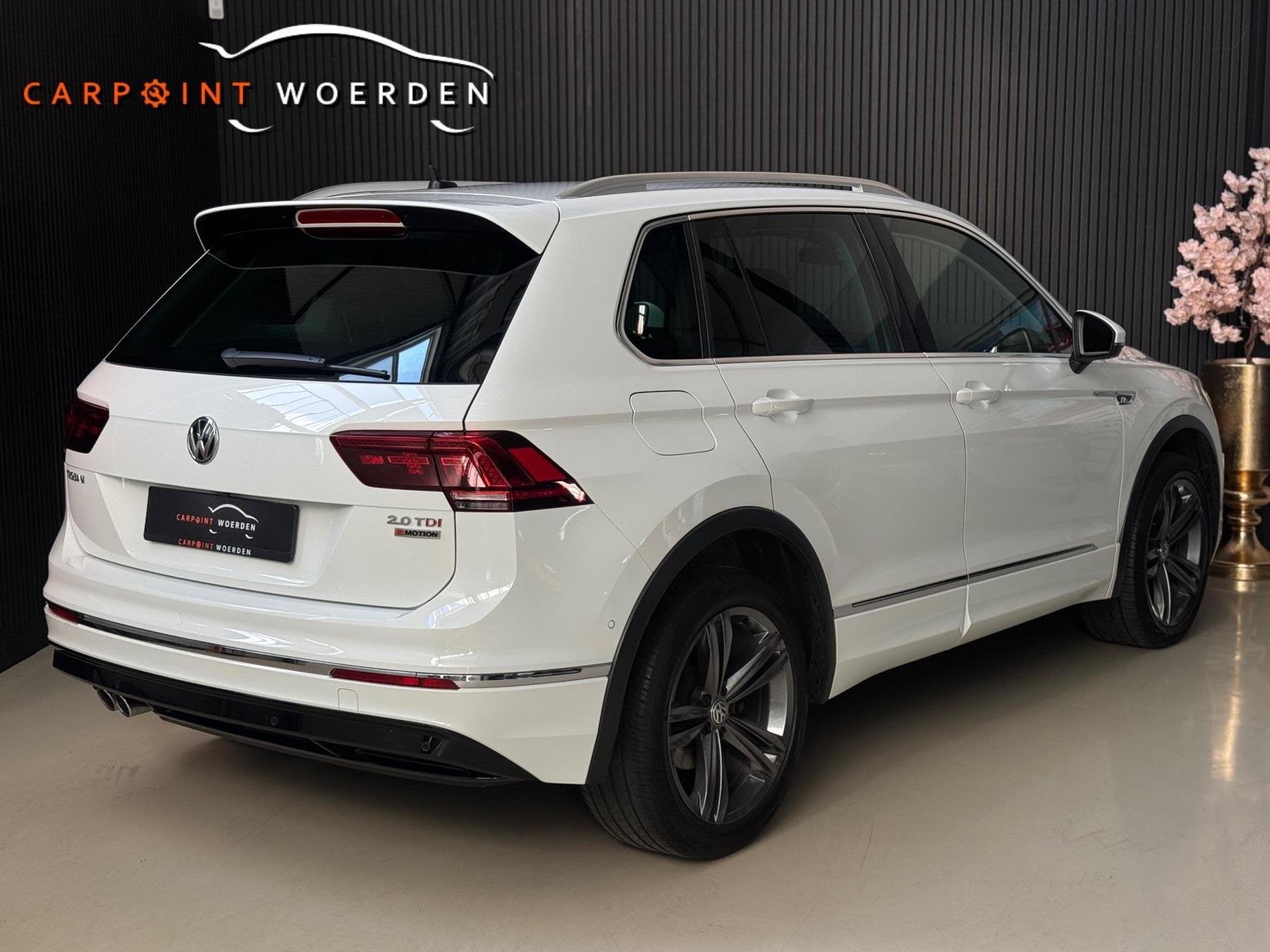 Volkswagen Tiguan 2.0 TDI 4Motion R-LINE | 190PK | VIRTUAL |, Automaat, Dealer onderhouden, Gebruikt, Automatische klimaatregeling