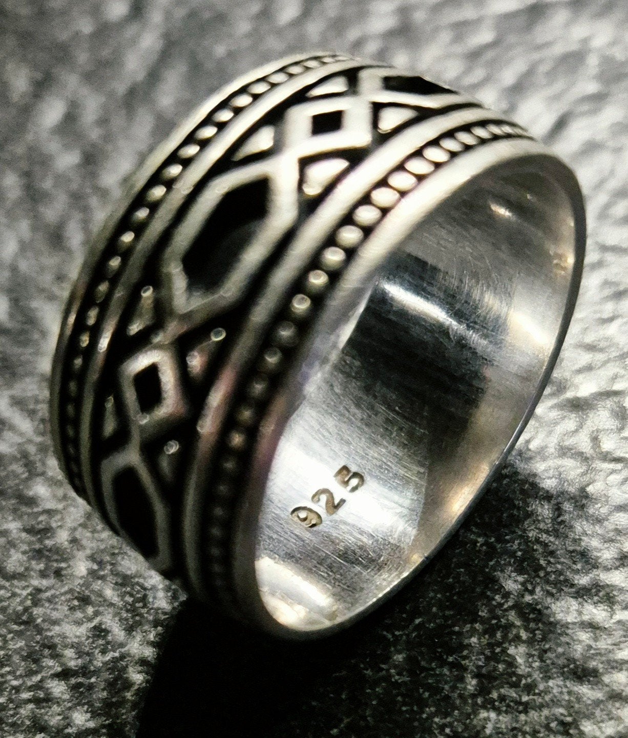 Prachtige zilveren ring 21 mm , gedetailleerd geometrisch, Sieraden, Tassen en Uiterlijk, Ophalen, 20 of groter, Heer, Zo goed als nieuw