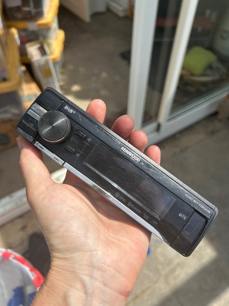 Kenwood KDC-BT73DAB autoradio Met afneembaar front, Ophalen, Gebruikt