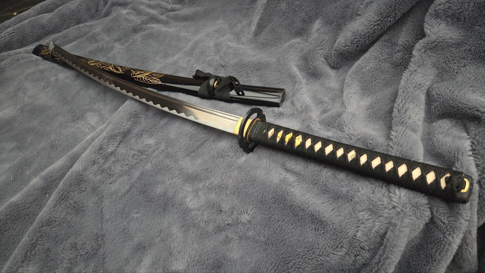 Scherp katana zwaard, samurai zwaarden, sabel, mes, dolk

Sc, Ophalen of Verzenden, Overige soorten, Azië, Zwaard of Sabel