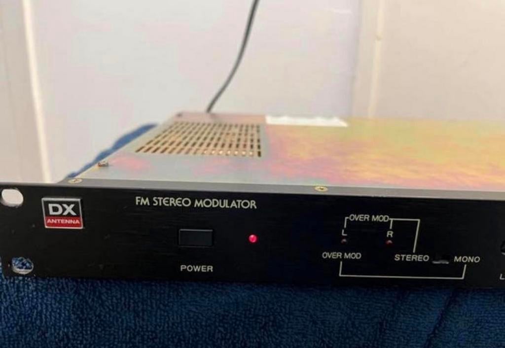 FM Stereo Kabelmodulator, Ophalen, Zo goed als nieuw, Audio