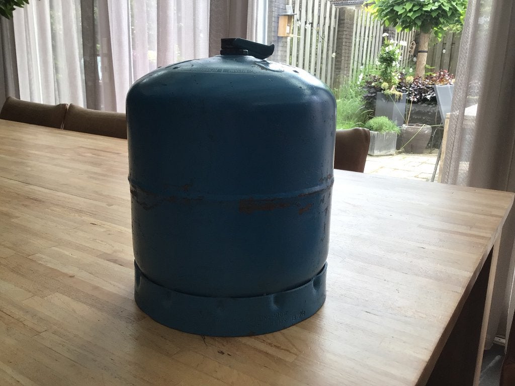 Campinggaz bijna lege fles, Ophalen, Gebruikt