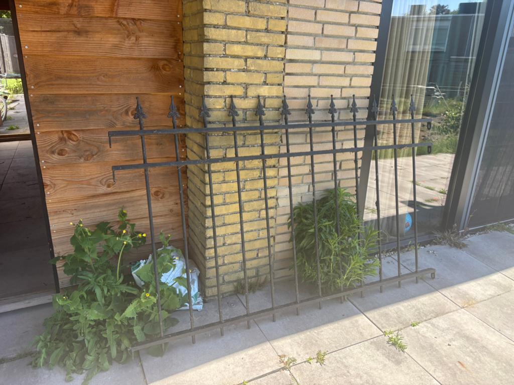 Massief stalen sierhekwerk / smeedijzeren hekken + looppoort, Ophalen of Verzenden, Zo goed als nieuw, IJzer, Sierhekwerk