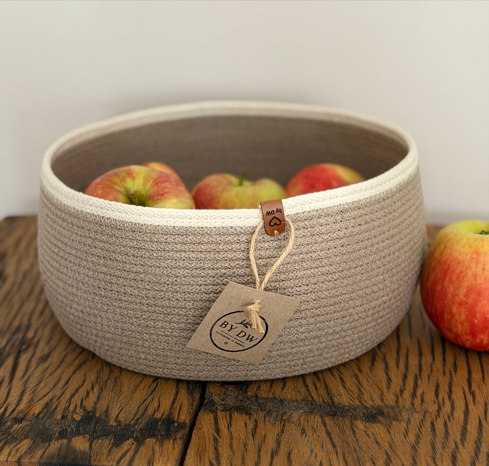Handgemaakte mand – BY•DW, Mand, Textiel, Rond, Nieuw